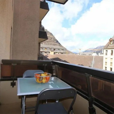 T2 Bis Au Pied Du Telecabine, Balcon, Garage, Centre-ville De Luchon - Fr-1-313-160 Daire
