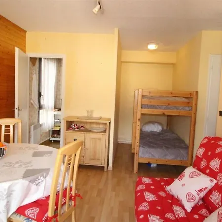 T2 Bis Au Pied Du Telecabine, Balcon, Garage, Centre-ville De Luchon - Fr-1-313-160