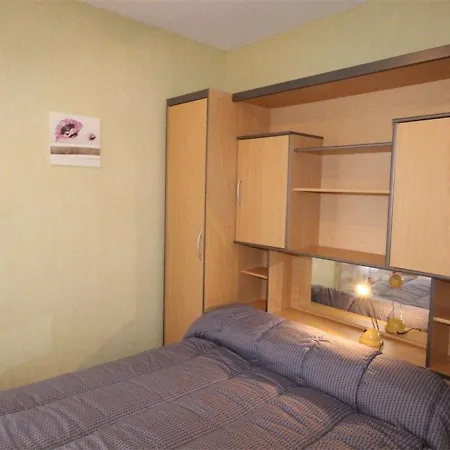 T2 Bis Au Pied Du Telecabine, Balcon, Garage, Centre-ville De Luchon - Fr-1-313-160 Apartment Bagneres-de-Luchon