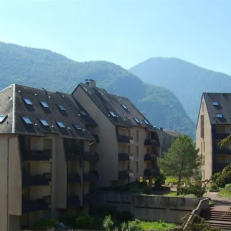 T2 Bis Au Pied Du Telecabine, Balcon, Garage, Centre-ville De Luchon *