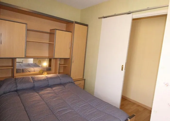 Apartment T2 Bis Au Pied Du Telecabine, Balcon, Garage, Centre-ville De Luchon - Fr-1-313-160 Bagnères-de-Luchon