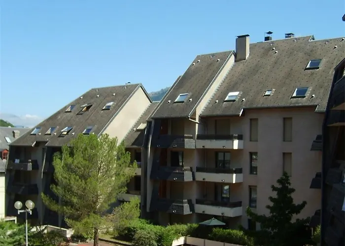 T2 Bis Au Pied Du Telecabine, Balcon, Garage, Centre-ville De Luchon - Fr-1-313-160 Apartment